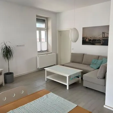 Schmuckstueck An Der Wormser Stadtmauer *