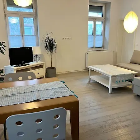 Schmuckstueck An Der Wormser Stadtmauer *